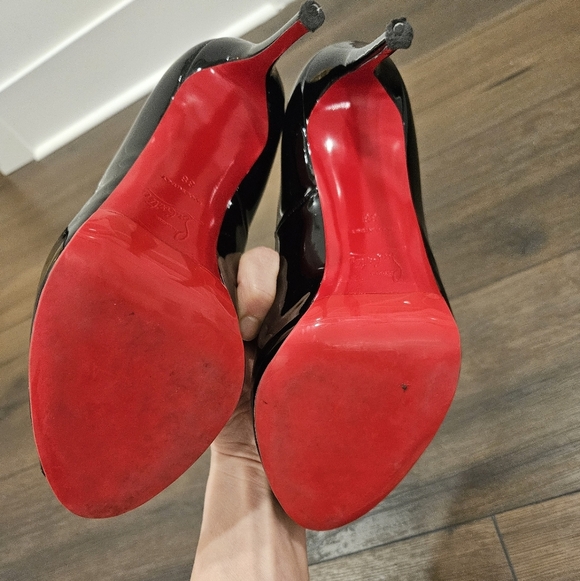 Christian Louboutin New Very Privé Pump - SIZE 38 - Picture 13 of 15